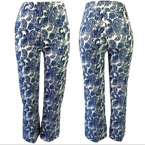 ZARA WOMAN BLUE CROP PANTS  WHITE STRAIGHT LEG PANTS WOMEN SIZE SMALL
